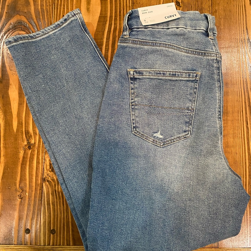 American Eagle Curvy Mom Jeans